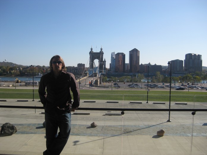 New shirt, new shoes, good hair! That's what I am talking about!